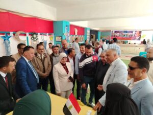 "النوبارية للتعليم الأساسي" ترسم لوحة في حب الوطن