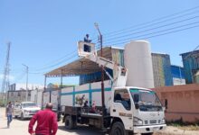 استمرار أعمال رفع كفاءة شبكة الإنارة العامة بمدينة بلطيم 