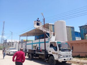 استمرار أعمال رفع كفاءة شبكة الإنارة العامة بمدينة بلطيم 