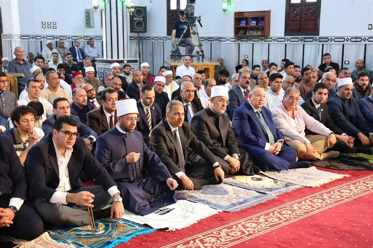 أجواء إيمانية وروحانية وابتهالات دينية في ذكرى ميلاد الإمام الأكبر