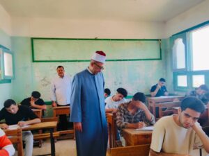 طلاب العلمي بالأزهر يؤدون امتحان الفقه بكفر الشيخ 