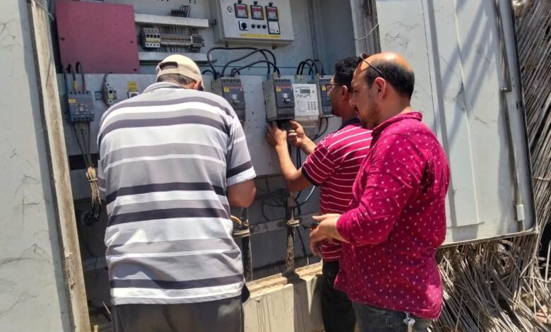 رئيس مدينة دسوق يقود خطة تطوير الإنارة العامة بالقرى