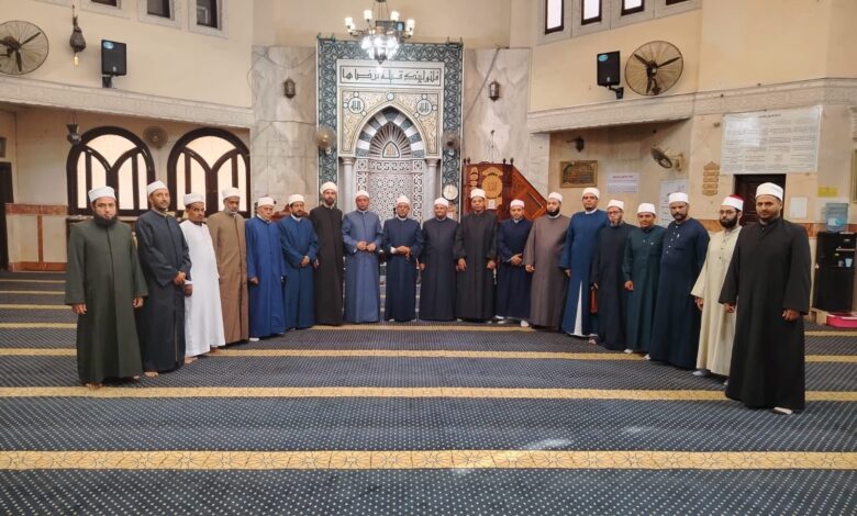 انطلاق القافلة الدعوية المشتركة بين الأزهر والأوقاف من مسجد محمد موسى بالهانوفيل