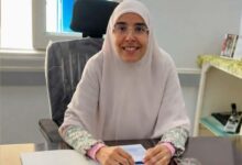 الأستاذة حنان محمود يوسف نموذج مشرف في الإخلاص والتفاني في العمل