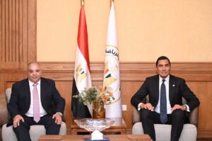 معتز عاشور .. يبحث مع وزير الشباب والرياضة ترتيبات استضافة مصر لمنافسات تنس الطاولة