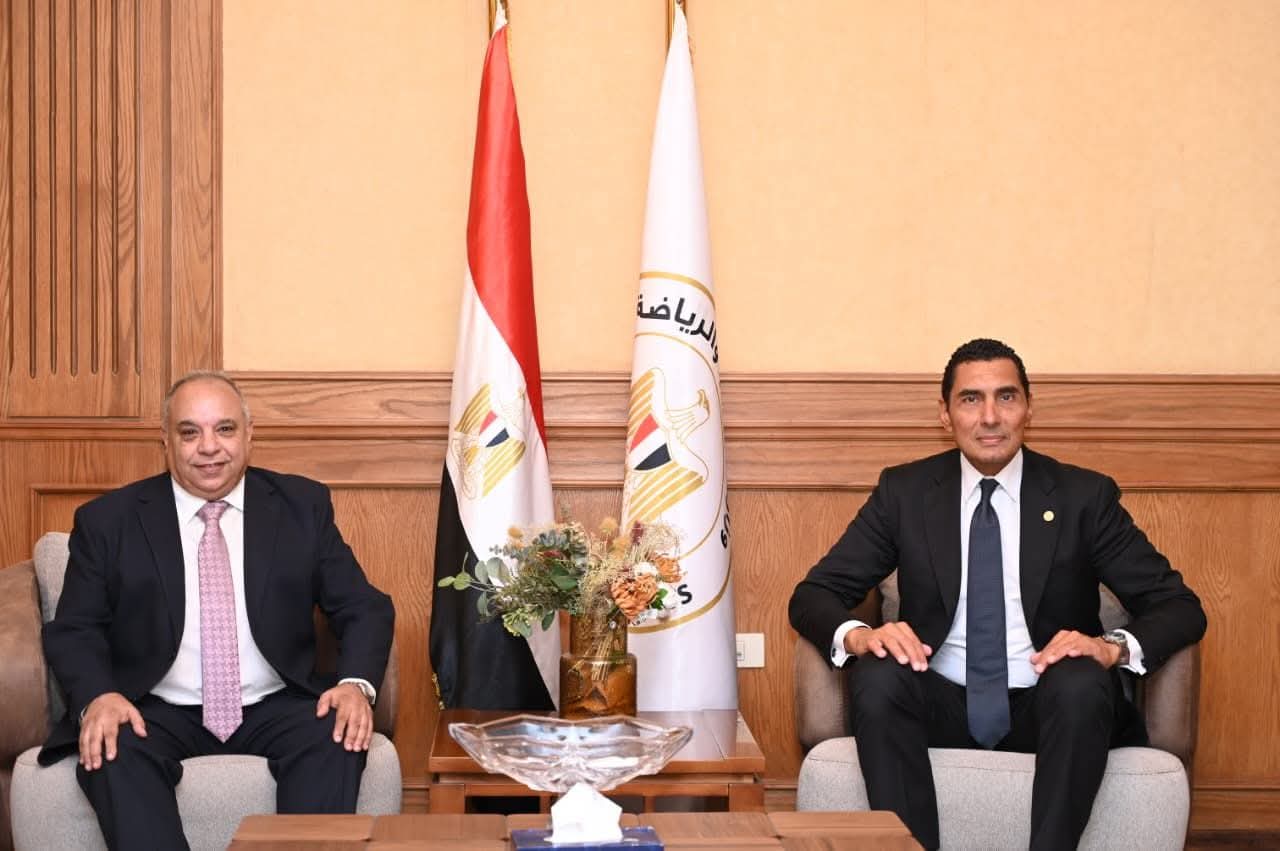 معتز عاشور .. يبحث مع وزير الشباب والرياضة ترتيبات استضافة مصر لمنافسات تنس الطاولة