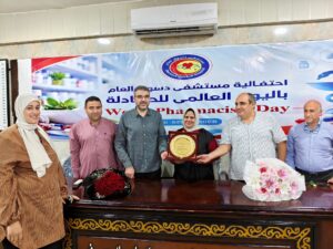 وفاءً للعطاء .. تكريم رئيس وحدة الكلى بمستشفى دسوق العام