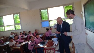 مدير تعليم دسوق ..  يتفقد المدارس لمتابعة انتظام العملية التعليمية