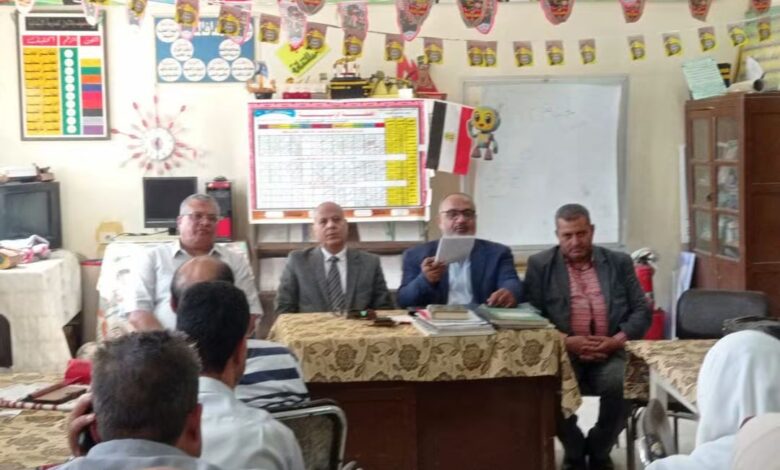 فعاليات اجتماع مدير تعليم دسوق بتوجيه اللغة العربية