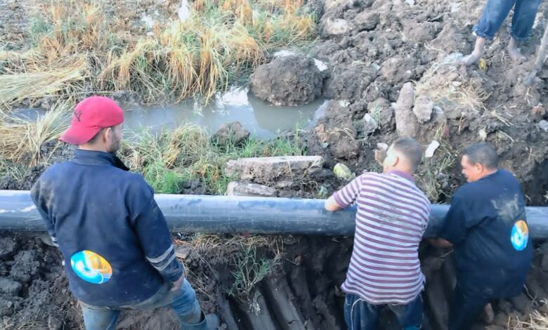 دسوق تنهي إحلال وتجديد 220 مترا من خط مياه الأسبستوس بطريق كفر الشيخ