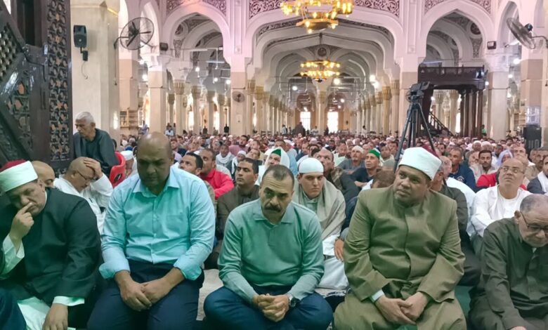 انطلاق المولد الإبراهيمي بدسوق .. وقيادات كفر الشيخ تتقدم صلاة الجمعة 