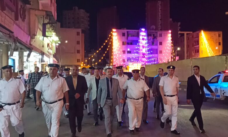 مدير أمن كفر الشيخ ورئيس مدينة دسوق .. يتفقدان تأمين المولد الإبراهيمي ليلاً 
