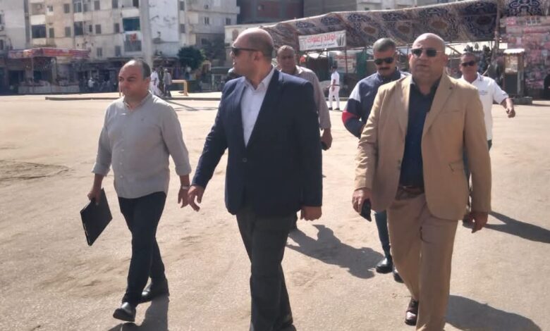 ساطور ..  يقود حملة لرفع الإشغالات حول المسجد الدسوقي لفرض الانضباط وتسهيل حركة الزوار والمريدين