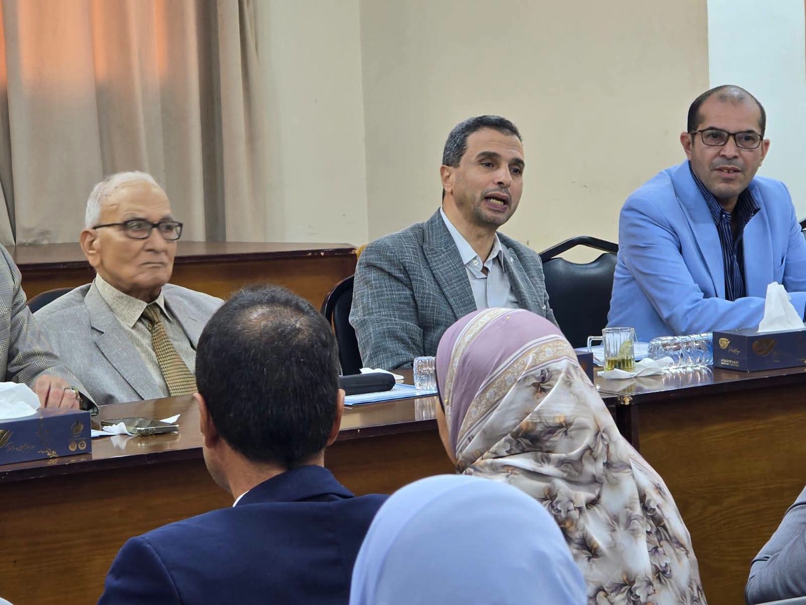 وكيل تعليم كفر الشيخ .. يترأس لجنة تقييم القيادات المدرسية بالحامول وبلطيم