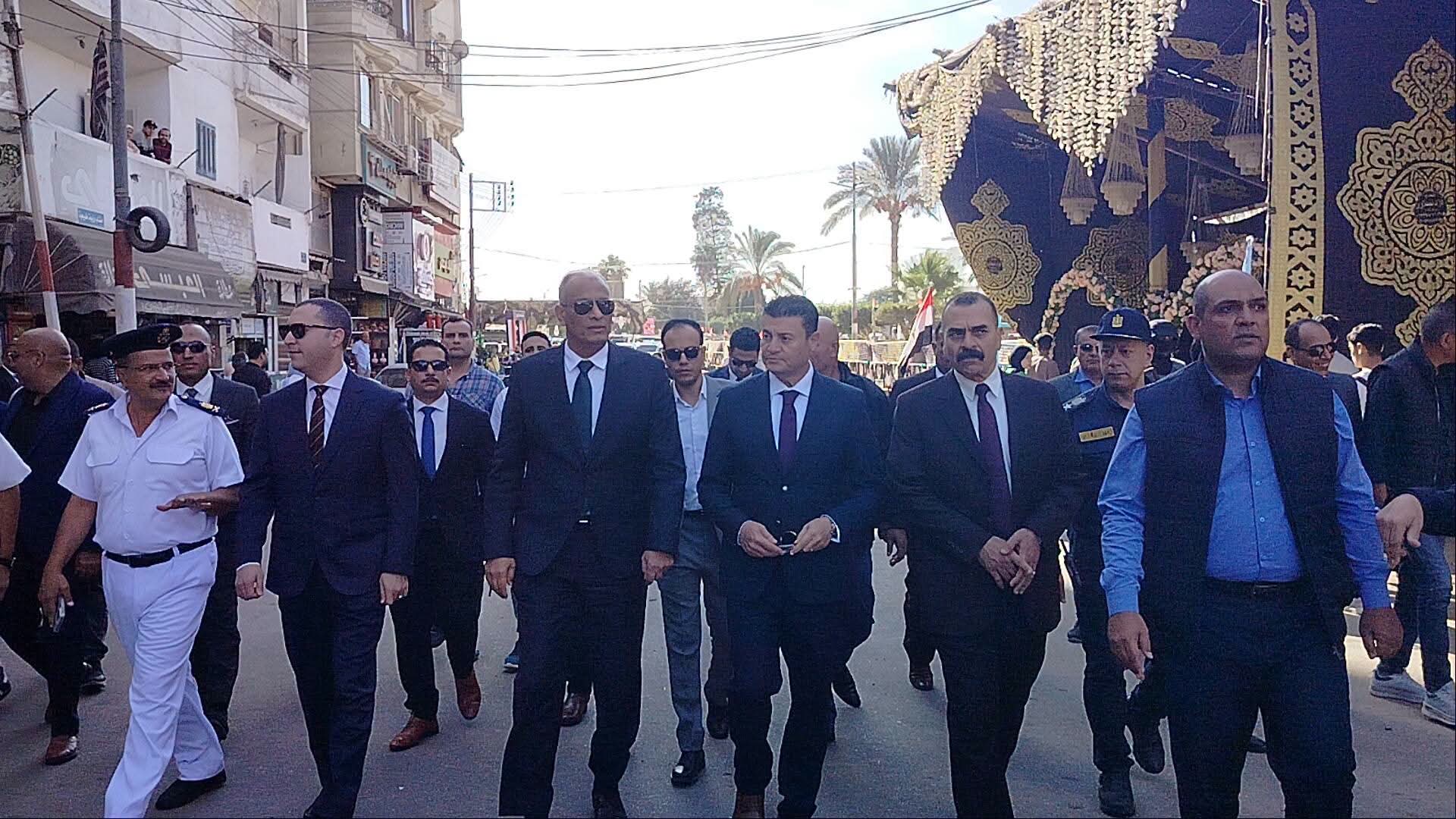 محافظ كفر الشيخ .. يتفقد مولد الدسوقي ودعم السياحة الدينية على رأس الأولويات